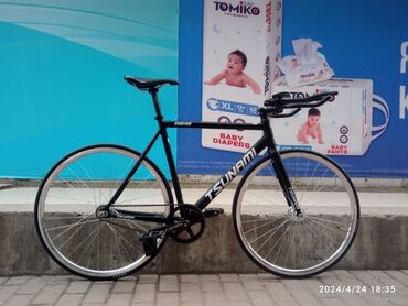 Велосипеды: Fixedgear tsunami snm 100 черного цвета есть царапины вмятин и трещины