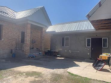 Продажа коттеджей и домов: Продаю добротный дом ПСО, 120м2. Есть жилая, утепленная времянка 70м2 — 8