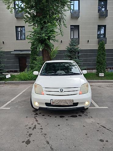 voxy noah: Toyota Ist: 2003 г., 1.3 л, Автомат, Бензин, Хэтчбэк — 1