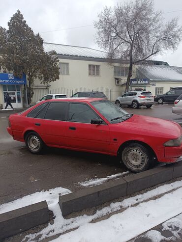 Toyota: Toyota Carina: 1990 г., 1.6 л, Механика, Газ, Хэтчбэк