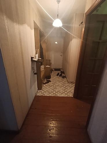 pletka istilik: Çox təcili menzil.İnşaatçilar metrosunun duz yani.Orta blok.İstilik — 3