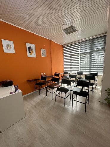 Otaqların uzunmüddətli kirayəsi: Günlük aylıq saatlıq otaqlar ofis icarə verilir. Həm təlim həm görüş — 4