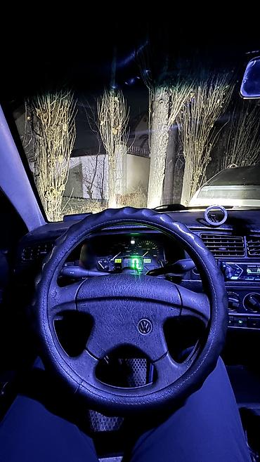 Volkswagen: Volkswagen Golf: 1993 г., 1.8 л, Механика, Бензин, Хэтчбэк — 10