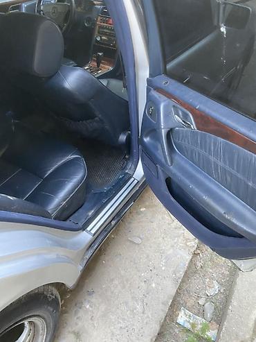 ручки е34: Mercedes-Benz E-Class: 1998 г., Автомат, Газ, Седан — 8