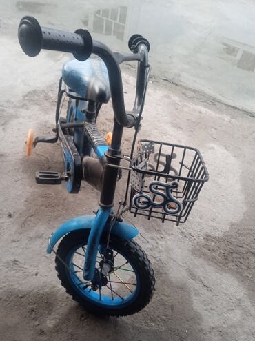 детский велосипед yedoo: Продается детский велосипед в отличном состоянии. Колеса (покрышки)
