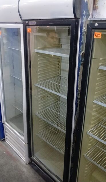 soyuducu isdenmis: Su ve şirə vitrini əla işləyir 3 ay zəmanət verilir Avropa istehsalı