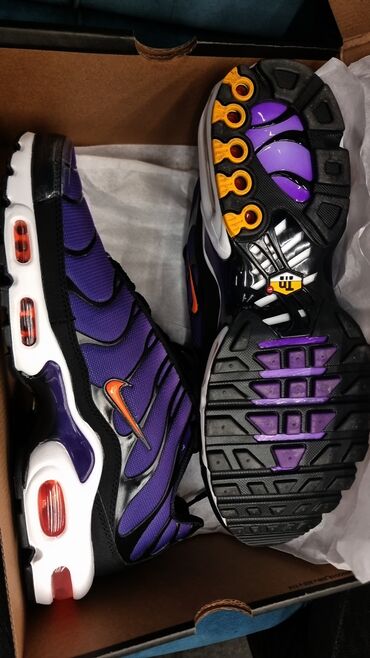 broj tegljive max farke e: Nike Air Max Plus TN OG Voltage Purple Jedini preostali primerak u