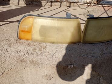 продаю термо будка: Комплект поворотников Nissan