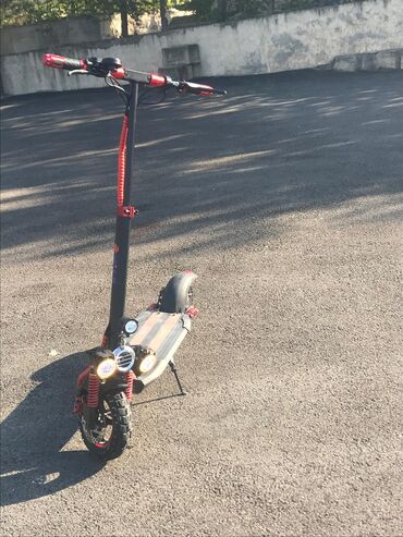 elekdron sukutur: Elektrik skuter – güclü və işıqlı şəhər/off-road modeli 2000w 48v 13ah