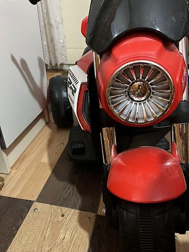 Uşaq dünyası: Uşaq üçün elektrikli üçtəkərli moto Uşaqlar üçün evdə və həyətində — 4