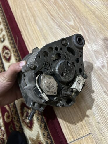 variator sürətlər qutusu: Vaz2107 dinoma satılır