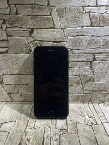IPhone 7, 32 ГБ, Черный
