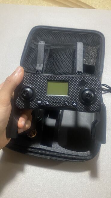 Digər foto və video aksesuarları: LYZRC qatlanan dron dəsti Xüsusiyyətlər: - Qatlanan kompakt korpus – — 3