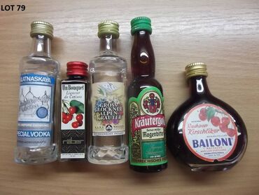 Ostali predmeti za umetnost i kolekcionarstvo: Mini Bottle unučići fraklići čokanji Kao sa slika . Zainteresovanima — 28