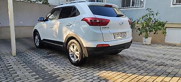 skoda octavia: Hyundai Creta: 1.6 l | 2019 il Krossover — 5