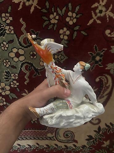 qılınc gülü haqqında: Fiqur, Keramika, rəng - Qızılı — 1
