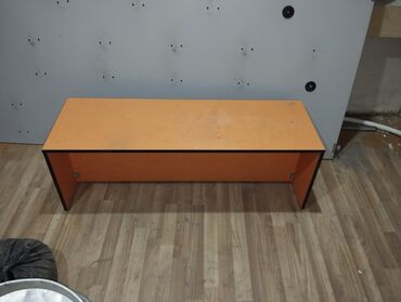 стол для магазина: Стол, цвет - Коричневый, Б/у