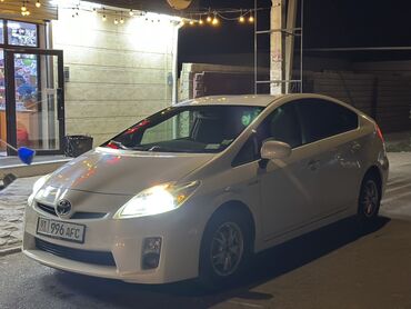 арзан машина мерс: Toyota Prius: 2010 г., 1.8 л, Вариатор, Гибрид, Хетчбек