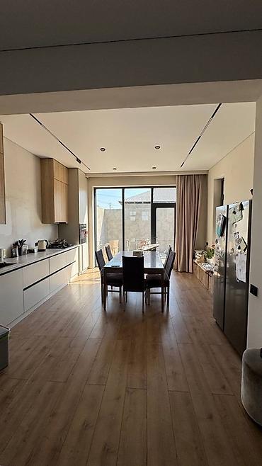 продаю дом баткен: 5 комнат, 120 м², 4 соток, Бишкек, Умут ж/м Собственник — 4