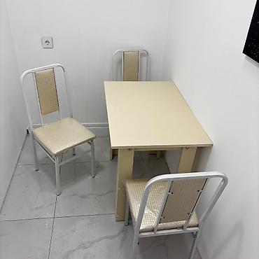 ad gunu stolu bezemek: Salon və ya ofis üçün müxtəlif interyer əşyaları təqdim olunur — 1