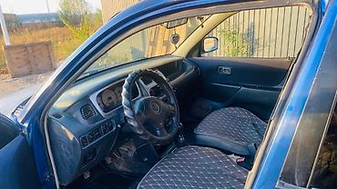aima скутер: Daihatsu Sirion: 2001 г., 1.3 л, Механика, Хэтчбэк — 4