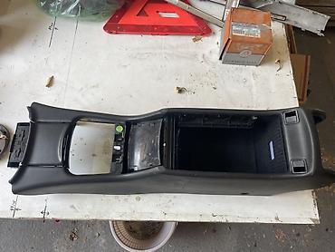 e39 touring: Центральная консоль/тоннель салона для автомобиля Комплектация: - — 2