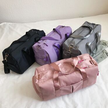 сумка с ремешком: Спортивные сумки, с отсеком для обуви и мокрых вещей. Адрес: ул