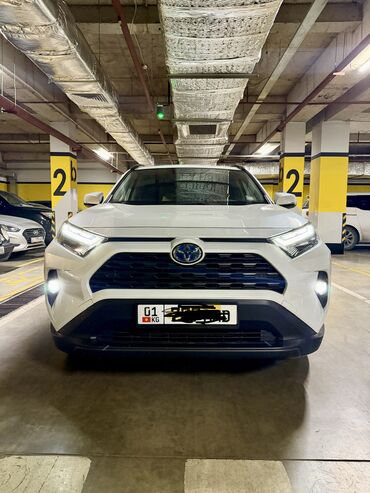 Toyota: Toyota RAV4 EV: 2024 г., 2.5 л, Вариатор, Гибрид, Кроссовер — 1