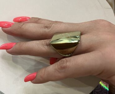 кольца женские: Кольца: ананас -500 сом другие 2 шт - по 1600 сом