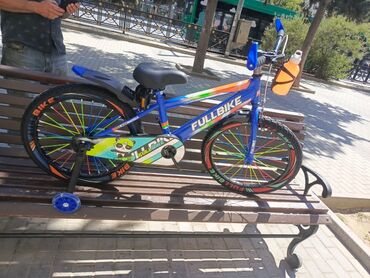 Uşaq velosipedləri: Yeni Dörd təkərli Uşaq velosipedi 12", sürətlərin sayı: 1, Ünvandan götürmə, Ödənişli çatdırılma, Rayonlara çatdırılma — 22