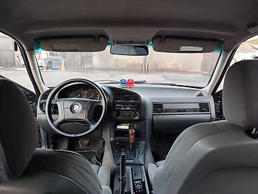 BMW: BMW 3 series: 1.8 l | 1994 il Sedan — 6