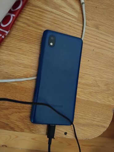 tost coreyi: Samsung A10e, 16 GB, rəng - Göy, Barmaq izi, İki sim kartlı