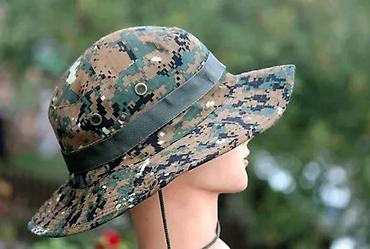 Lov i ribolov: Lovački Šešir sa maskirnom šarom Nemačka. Lovački šešir. Kao nov — 1