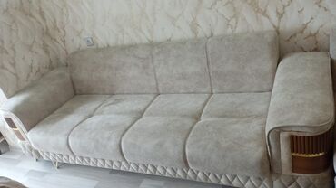 sade divan: Divan, İşlənmiş, Açılan, Bazalı, Parça, Çatdırılma yoxdur