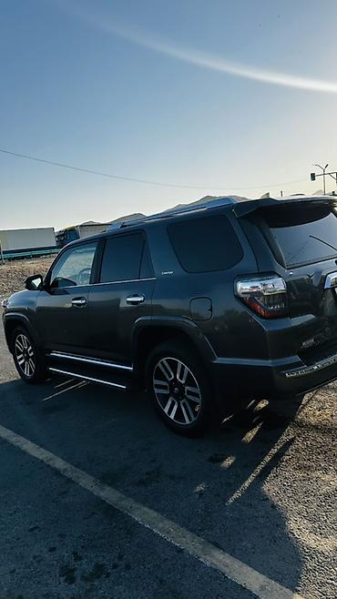 2025: Toyota 4Runner: 2018 г., 4 л, Автомат, Бензин, Внедорожник — 4