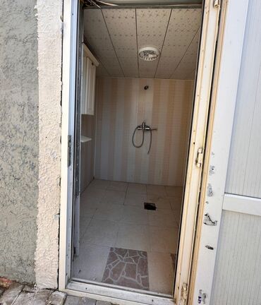 Həyət evləri və villaların satışı: Salam Ev Binədə piryezdən keçəndən sonra sol mələdə yolunda yerləşir — 9