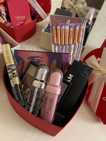 Kosmetika dəstləri: Kosmetik dəst, 3 məhsul, Pulsuz çatdırılma — 8