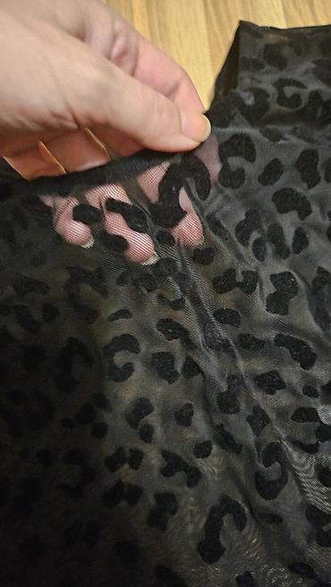 second hand: Majica providna sa kratkim rukavima. Animal detalji pliškastog — 2