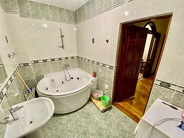 elite hause: Сдается 5-комнатная квартира, 3 спальные комнаты, гостиная, кабинет — 3