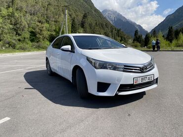 крашен: Toyota Corolla: 2014 г., 1.6 л, Вариатор, Бензин, Седан