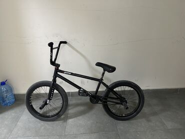 колесо на bmx: Продам байк Руль шадоу 9.5 Вилка одисей р32 Рама культ ак в2 Перед