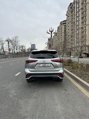 Toyota: Toyota Highlander: 2021 г., 3.5 л, Автомат, Бензин, Кроссовер — 5