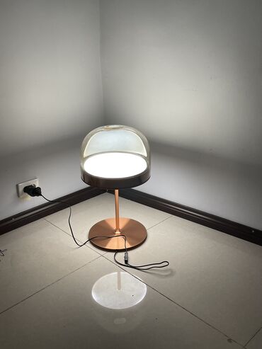 Освещение: Лампа со стеклом Новая, качественная, приобретали дороже Красиво