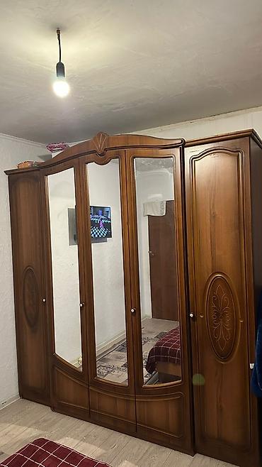 коробка крафт: Шкаф-купе распашной классического дизайна из массива/МДФ под тёплое — 4