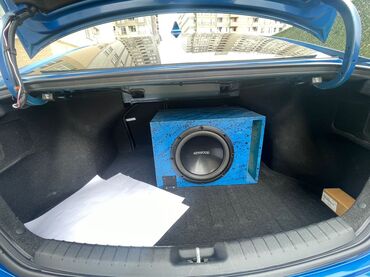 Hyundai: Hyundai Elantra: 1.6 l | 2018 il Sedan — 8