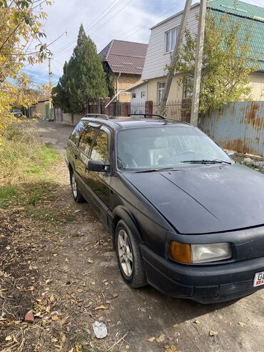 Volkswagen: Volkswagen Passat: 1991 г., 1.8 л, Механика, Бензин, Универсал