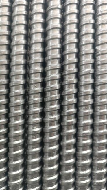 Строительные леса, стойки: Металлические опоры для строительных лесов, предназначенные для — 15