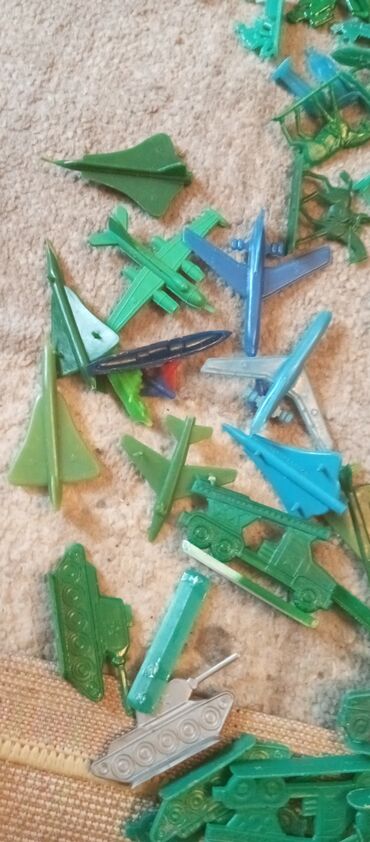 Игрушки: Сделанные в СССР раритет Набор пластиковых солдатиков и военной — 4