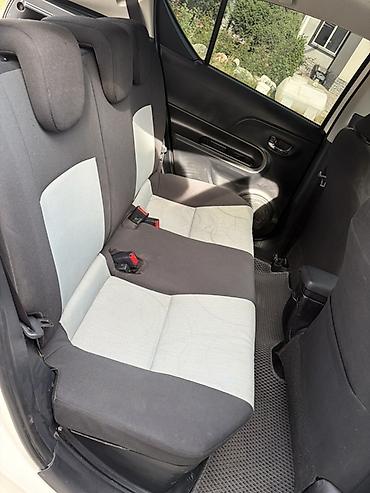 Toyota: Toyota Prius C: 2016 г., 1.5 л, Автомат, Гибрид, Хэтчбэк — 6