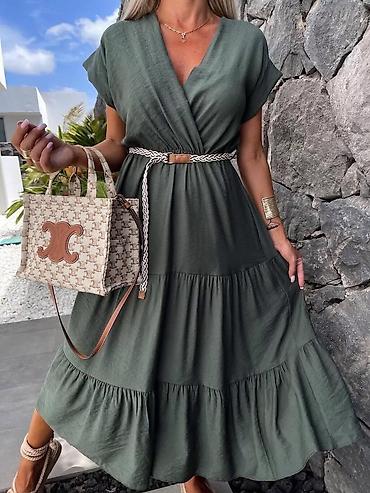 Haljine: 💫New collection💫

⚜️Univerzalna velicina
⚜️Cena 2400 din — 1